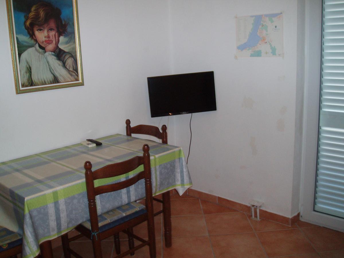 Apartment Orbanic Cres Luaran gambar