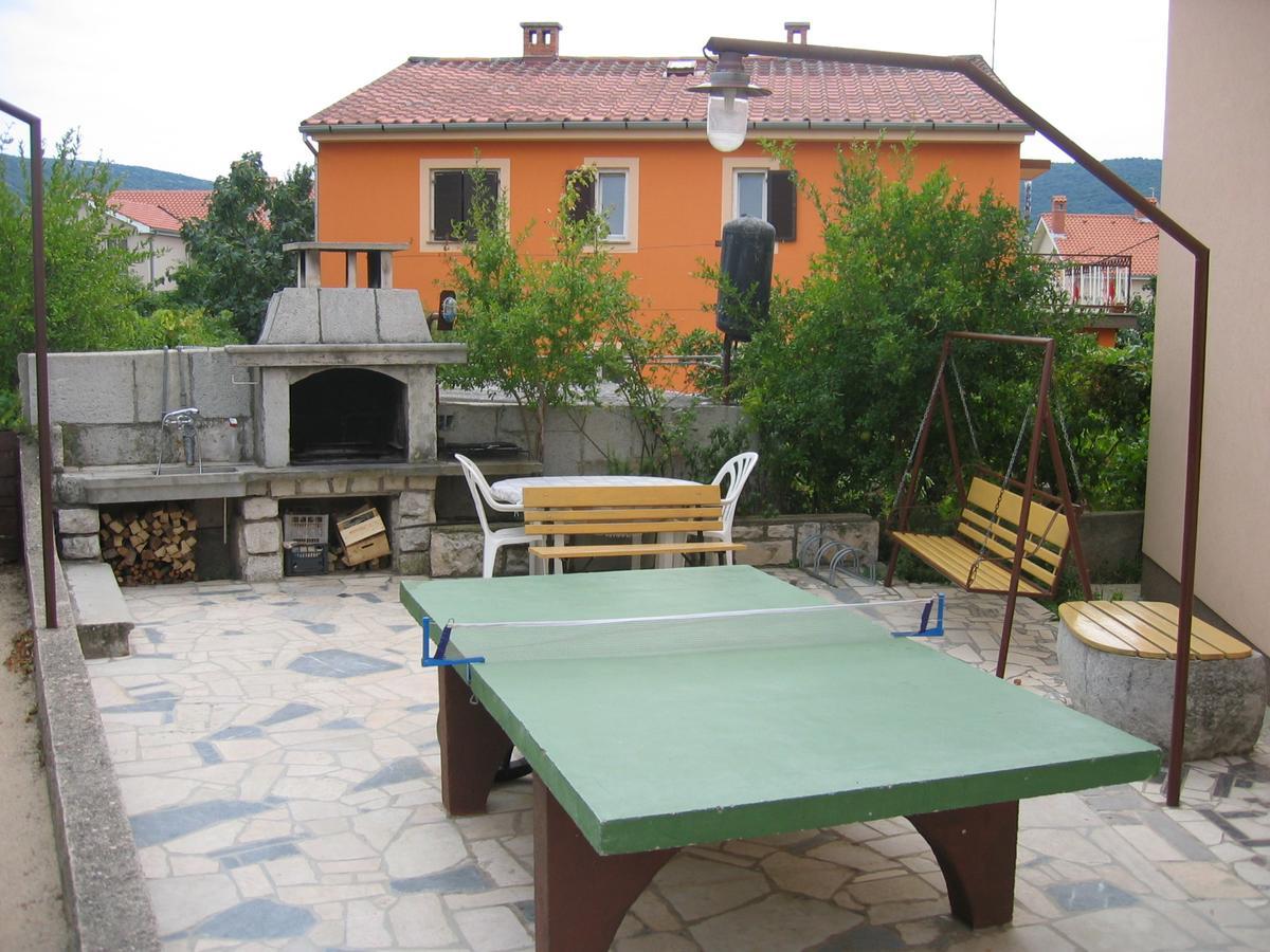 Apartment Orbanic Cres Luaran gambar